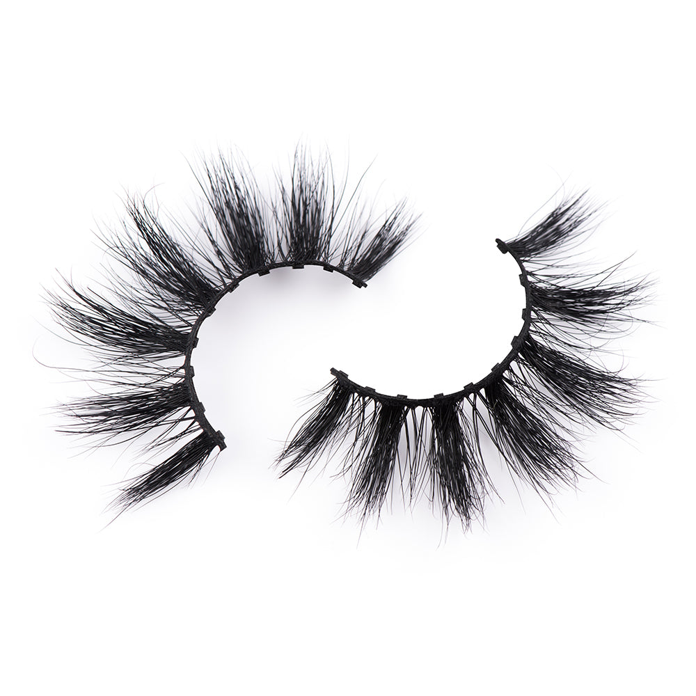 "EXTRAVAGANT" MAGNETIC EYELASHES